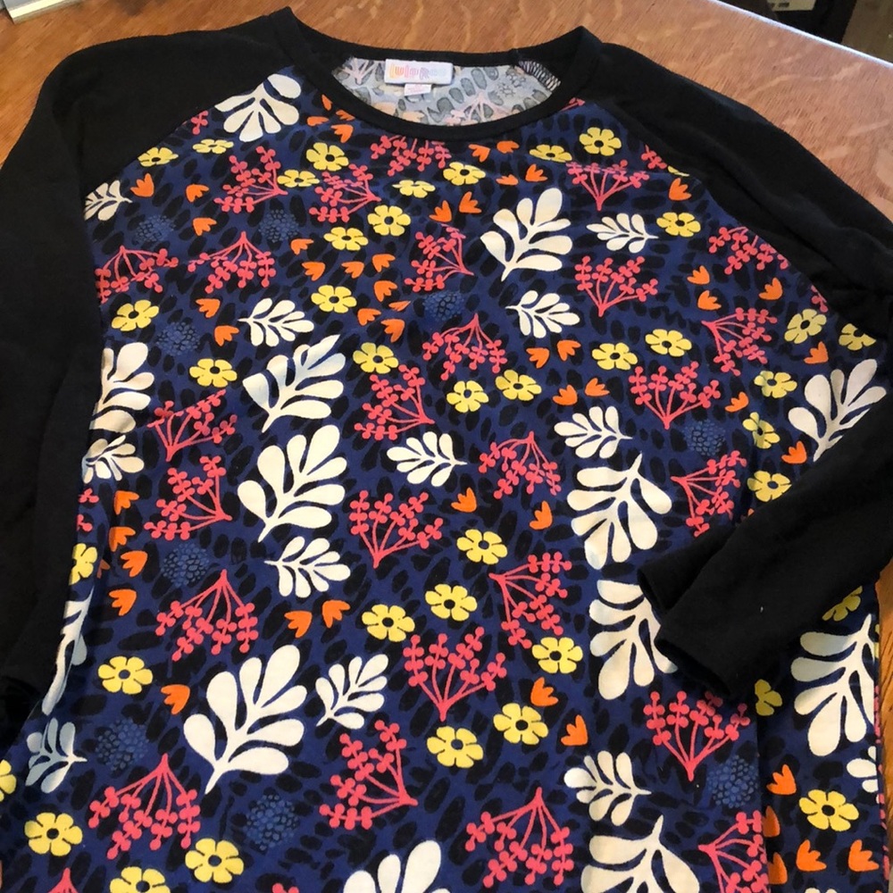 LulaRoe Randy soft and adorable pattern